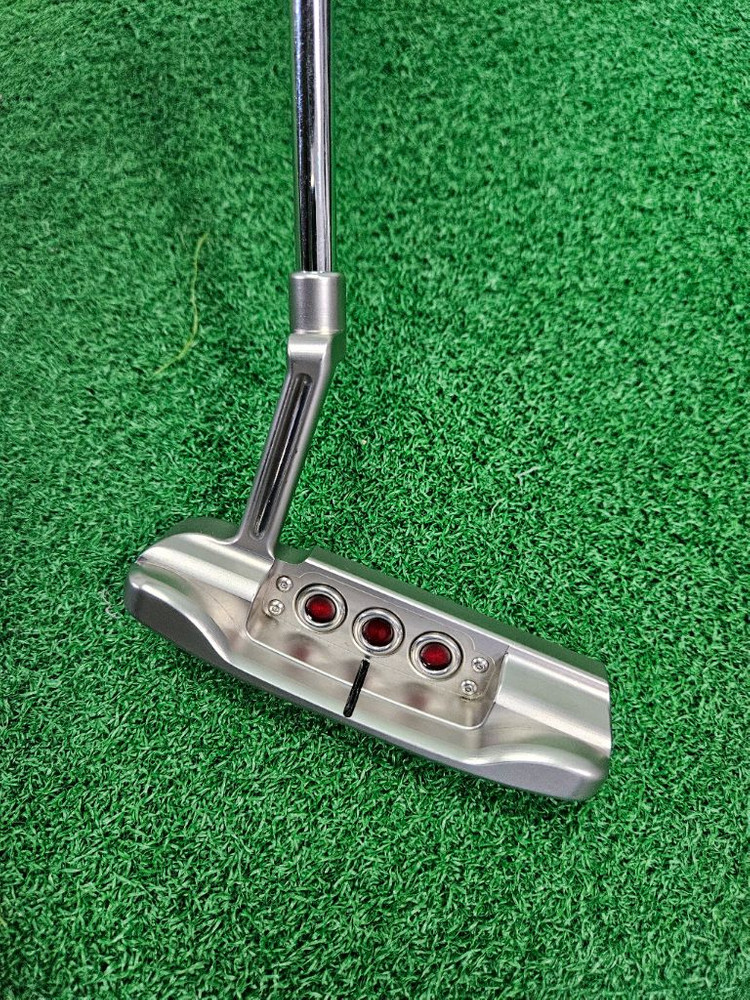 스카티카메론 서클티 슈퍼랫 퍼터 판매합니다. 이미지