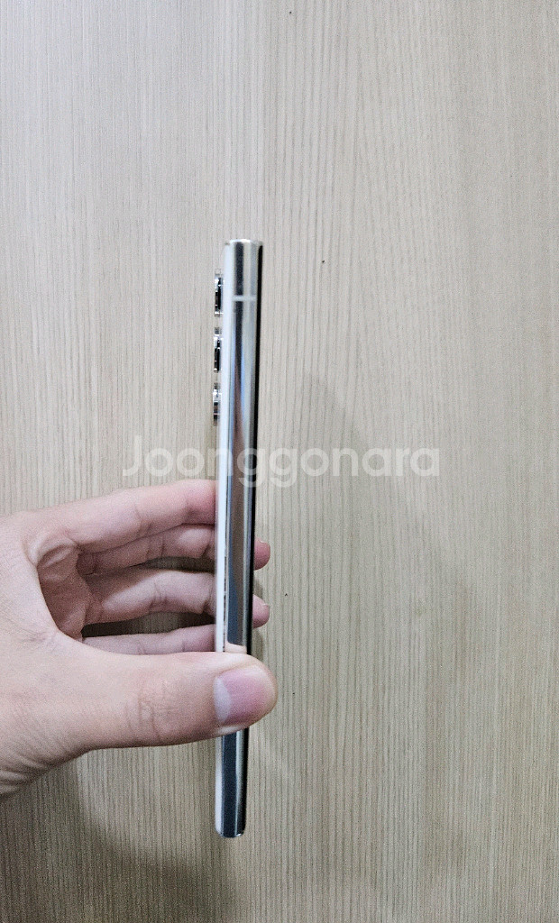 갤럭시 S23울트라 256G 팝니다--3