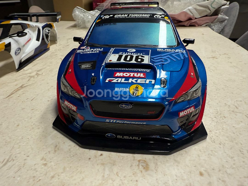 타미아 1/10 스바루 STI RC카바디 팝니다.--1