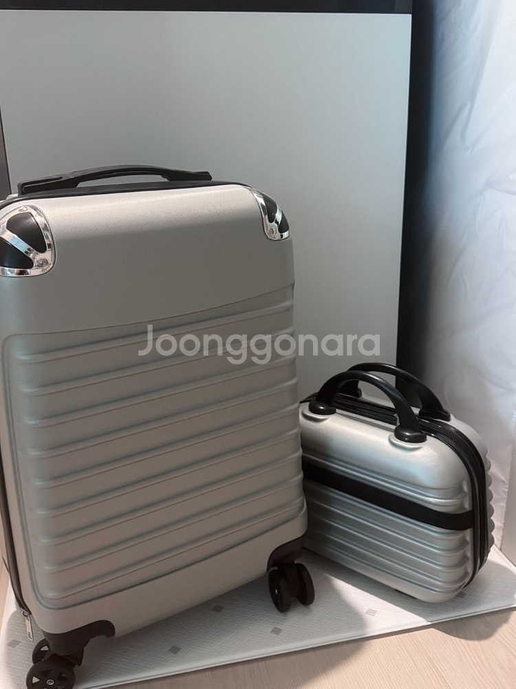 실버 여행용 캐리어 세트--1