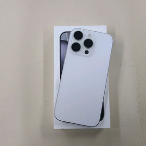 아이폰16프로 128G 밧데리93프로 무기스 무찍힘 ^^