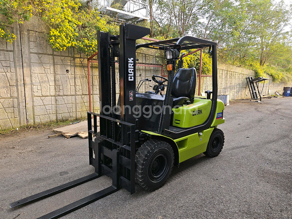 중고지게차 삼성 클라크 FX203D 디젤 2톤 지게차--5