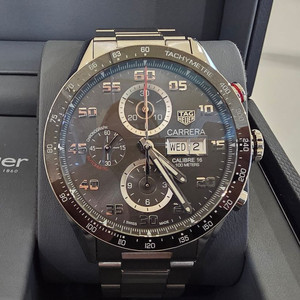 태그호이어 까레라 데이데이트 CV2A1U 그레이 칼리버16 43MM 18년풀셋