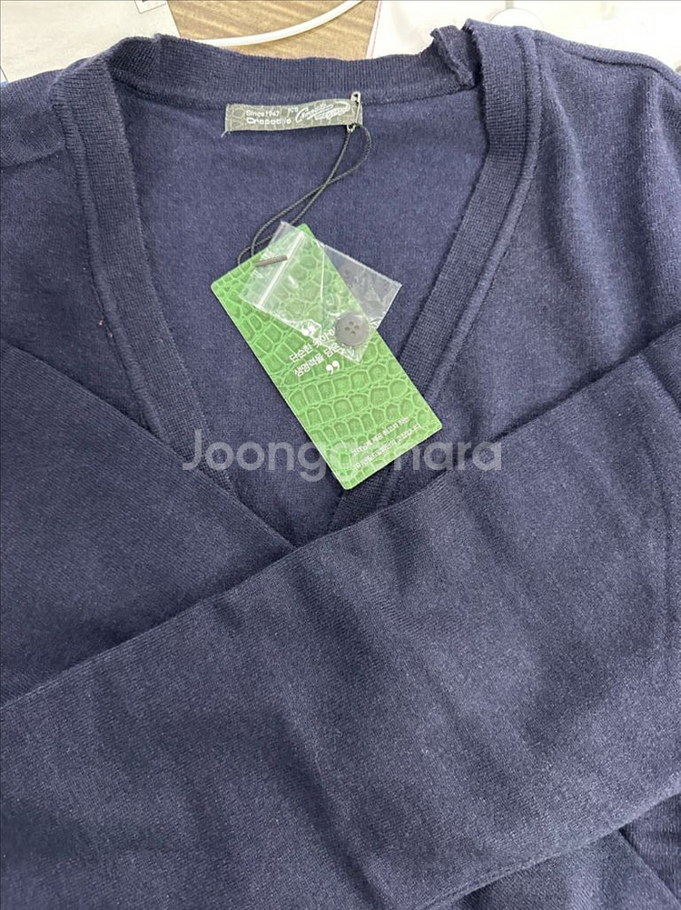 크로커다일 브이넥 가디건 105 새상품 네이비--0