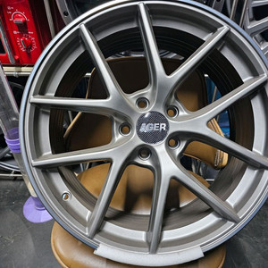 아바아게르CIR 19인치 플래티넘실버 판매