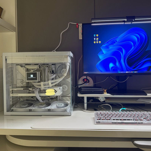 삼성 오디세이 G7 S27DG700 4K 144hz 27인치 게이밍 모니터