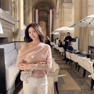 라플라 오페라니트탑 판매합니다.