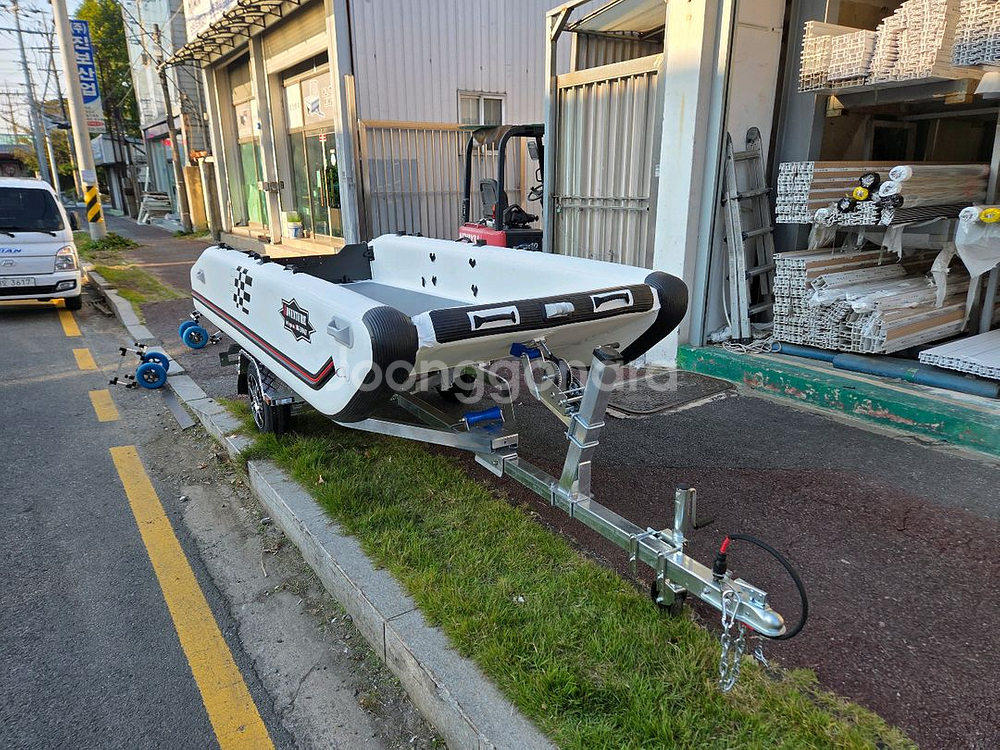 로그보트420 판매합니다.--1