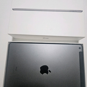 아이패드7세대 셀룰러 128GB +키보드+펜슬 박스풀