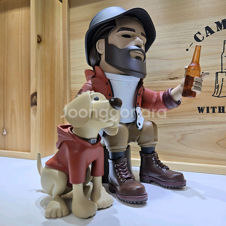 Rastamoon.아트토이.토베이작가와협업작품.피규어판매--1