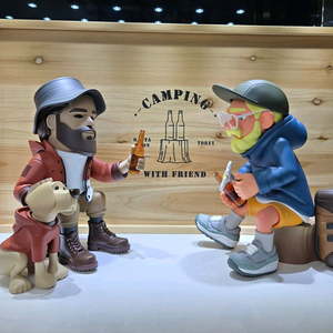 Rastamoon.아트토이.토베이작가와협업작품.피규어판매