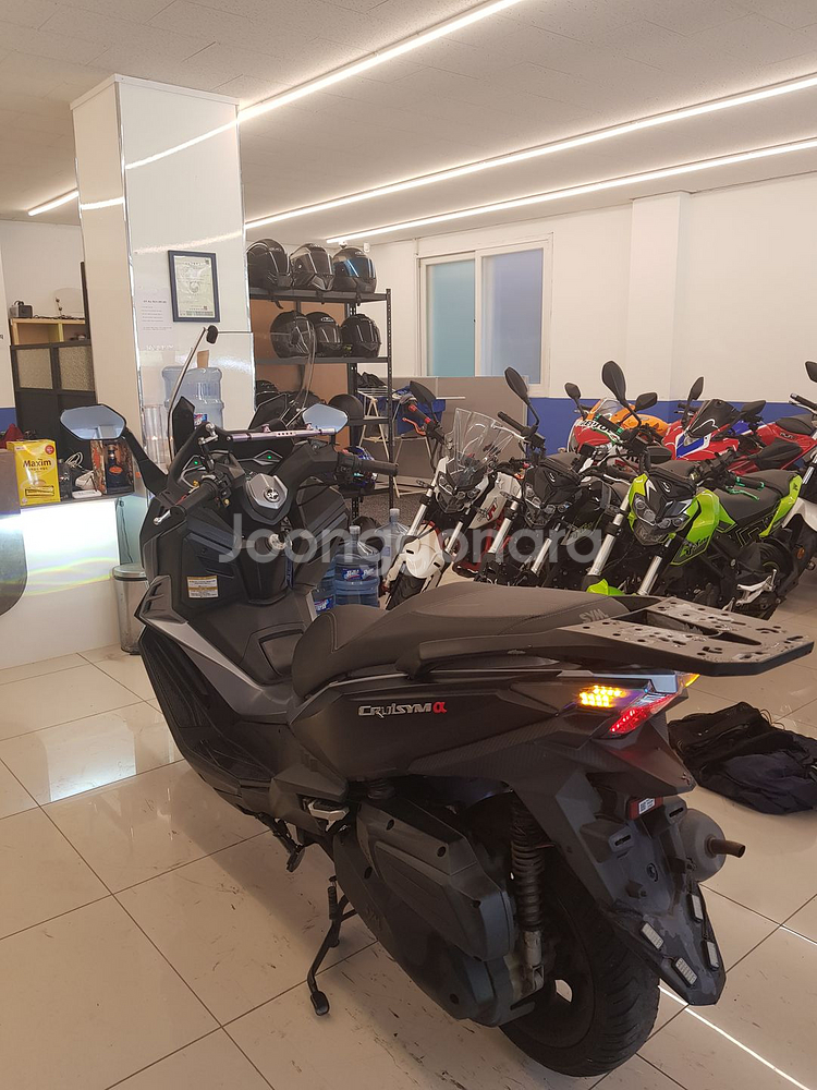 잘나가고 잘스는 22년 크루심 판매합니다 !!--3