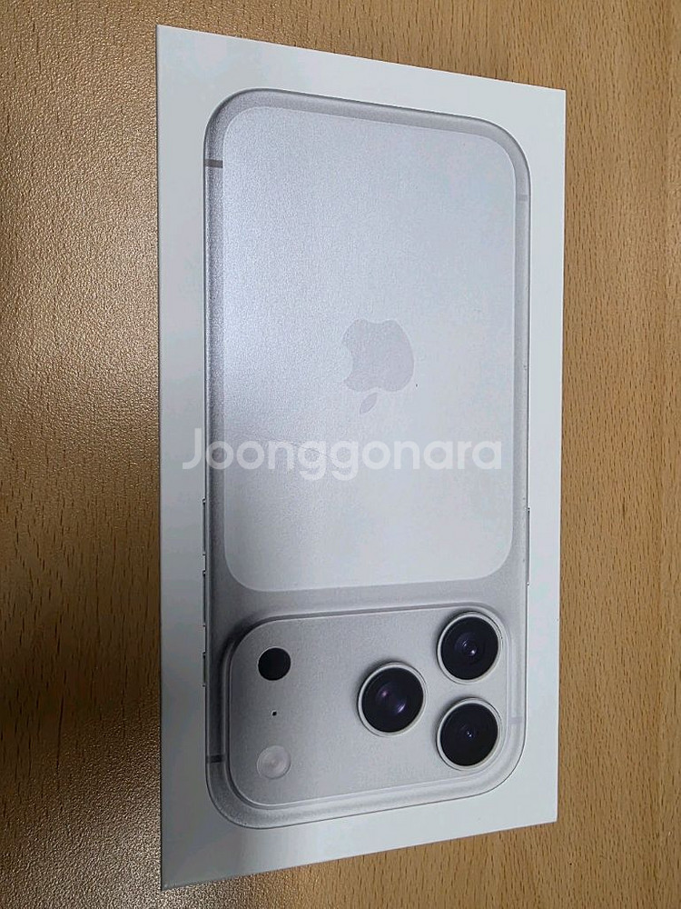 아이폰 17 프로 256g 실버 자급제 미개봉--0