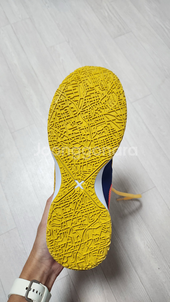 나이키 르브론 넥스트젠 ep 타이탄 285 농구화--6