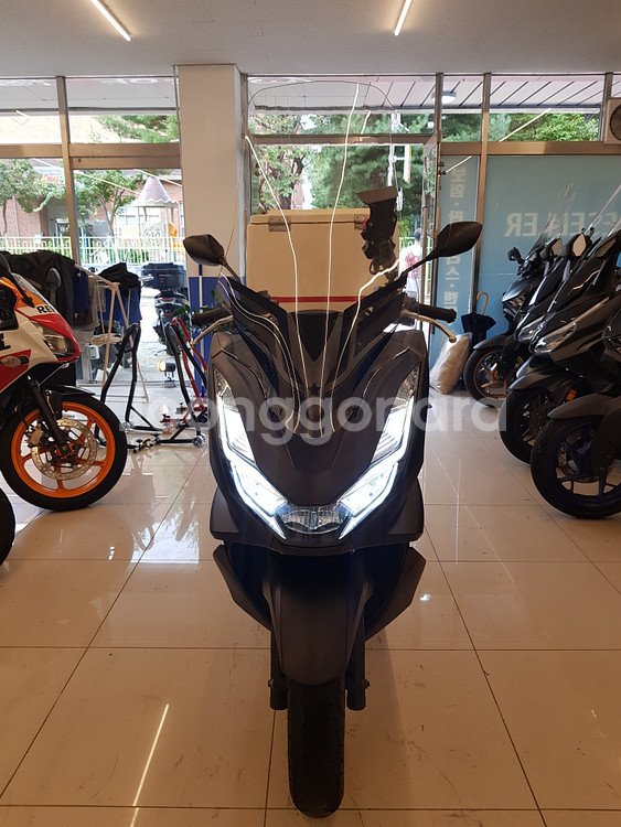 배달셋팅 완 ! 22년 pcx125 빠르게 팝니다 !--1