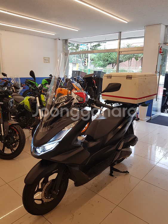 배달셋팅 완 ! 22년 pcx125 빠르게 팝니다 !--2