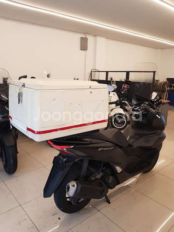 배달셋팅 완 ! 22년 pcx125 빠르게 팝니다 !--4