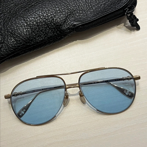 크롬하츠 STEPPIN BLU 선글라스 판매