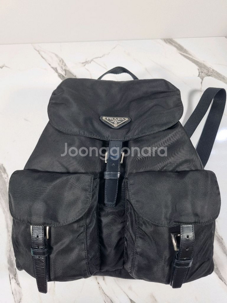 프라다 백팩--2