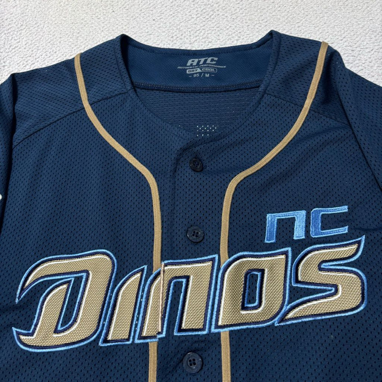 nc다이노스 야구 유니폼 구창모 이미지