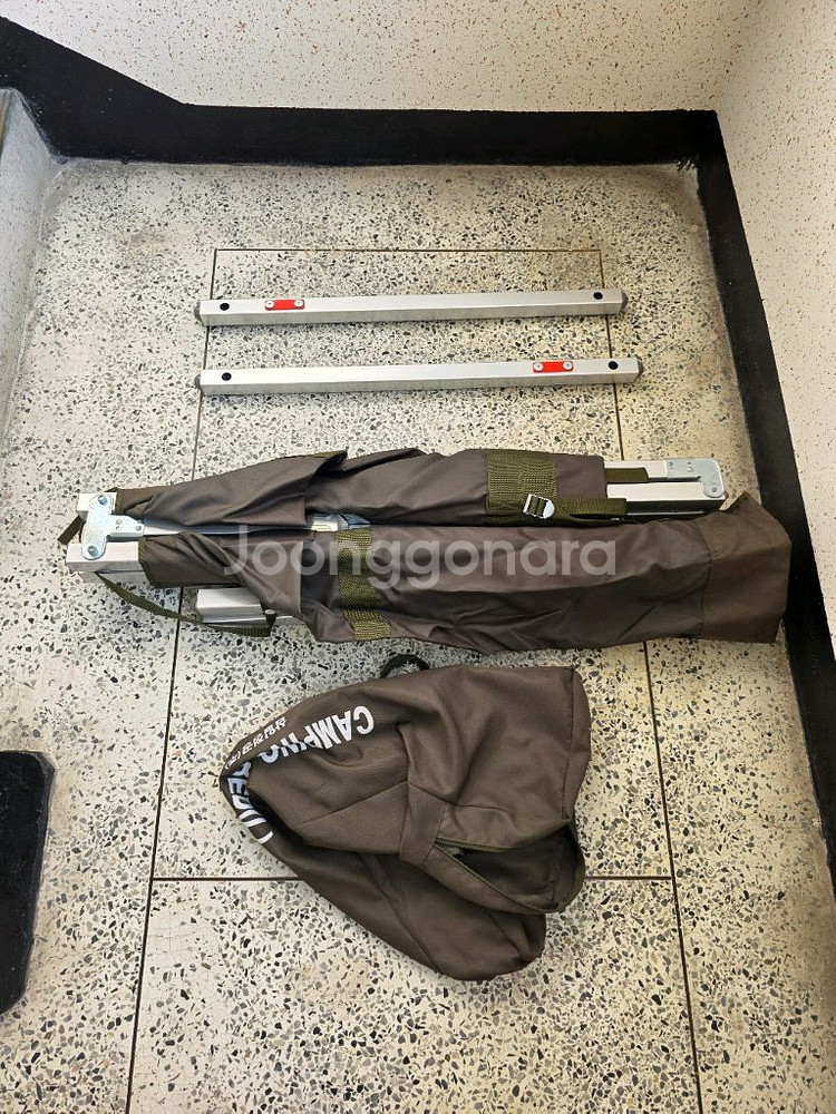 삼일정공 버클형 야전침대(L)팝니다. (6만)--2