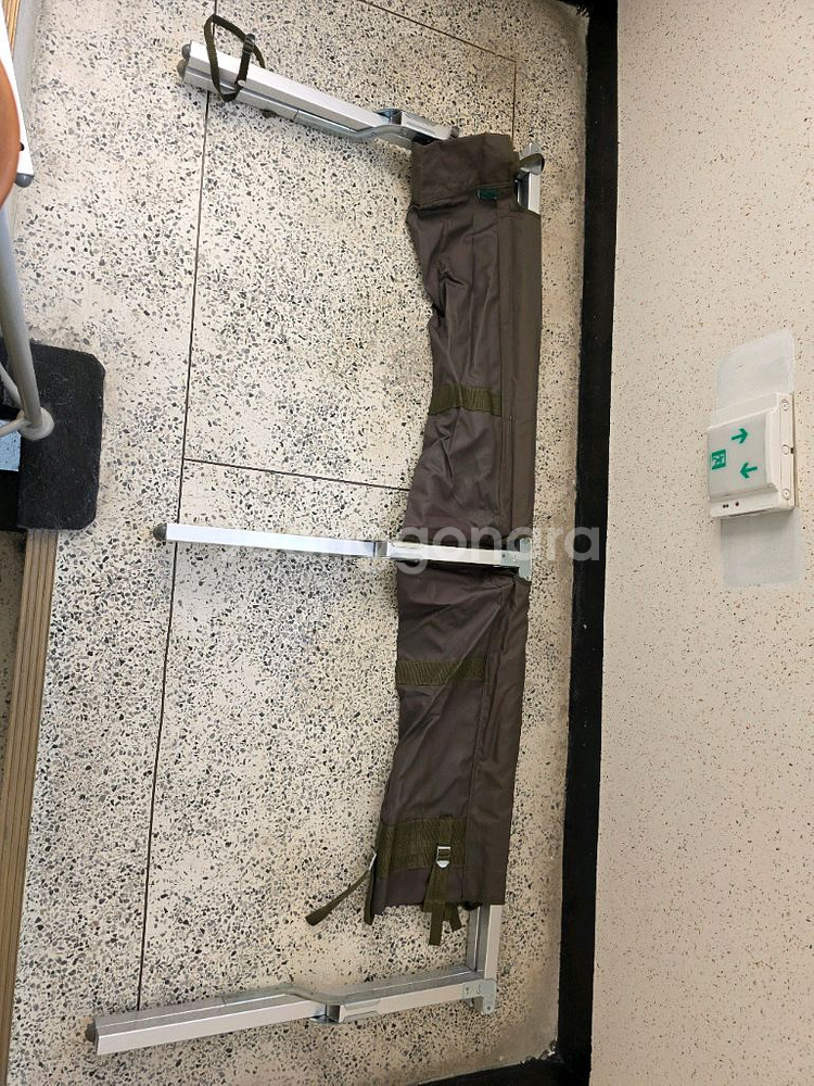 삼일정공 버클형 야전침대(L)팝니다. (6만)--3