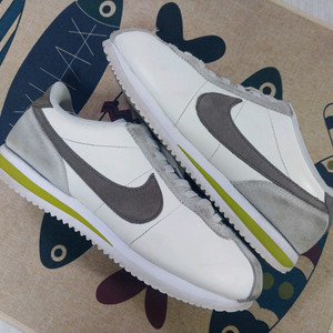 나이키 코르테즈 까치 운동화 (235)