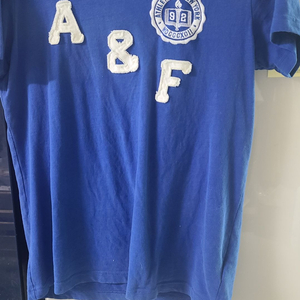 아베크롬비 티셔츠