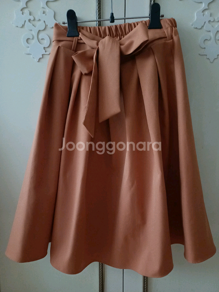 리본 스커트 2만원에 판매합니다--0