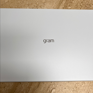 LG 그램 17인치 노트북 17ZD95P-GX76K 판매합니다.