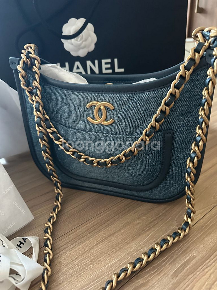 샤넬 시즌 데님호보백600만착불(새상품컨디션)--2