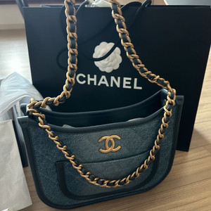 샤넬 시즌 데님호보백600만착불(새상품컨디션)