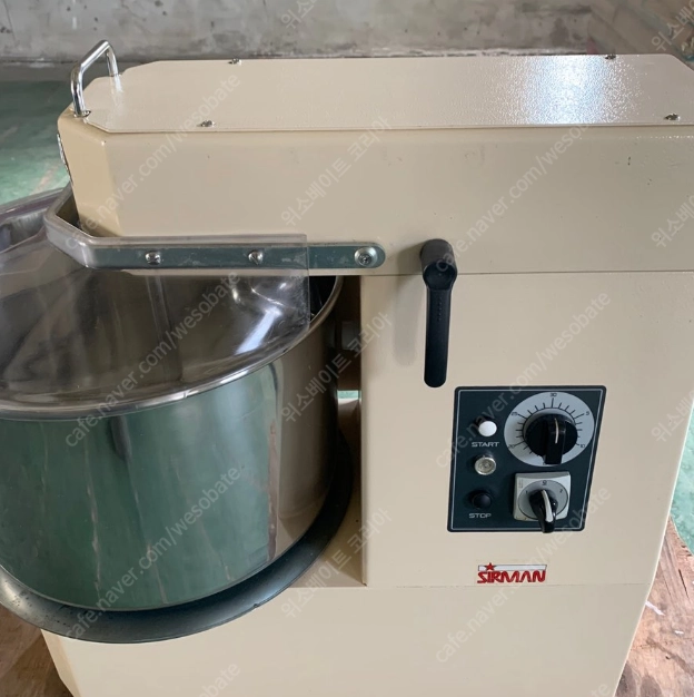 설먼 헤라클레스 15kg 스파이럴믹서 제과제빵기계 중고제과제빵기계 제과제빵 이미지
