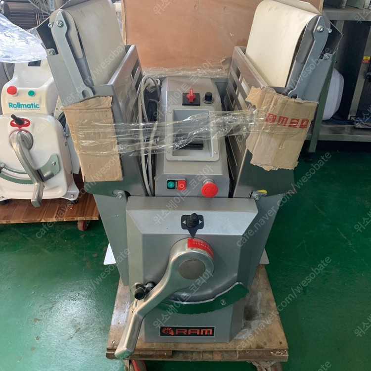 램 탁상형 파이롤러 제과제빵기계 중고제과제빵기계 제과제빵--3