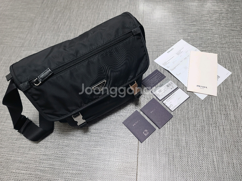 프라다 리나일론 크로스백 메신저백 버클백 1bd671--1