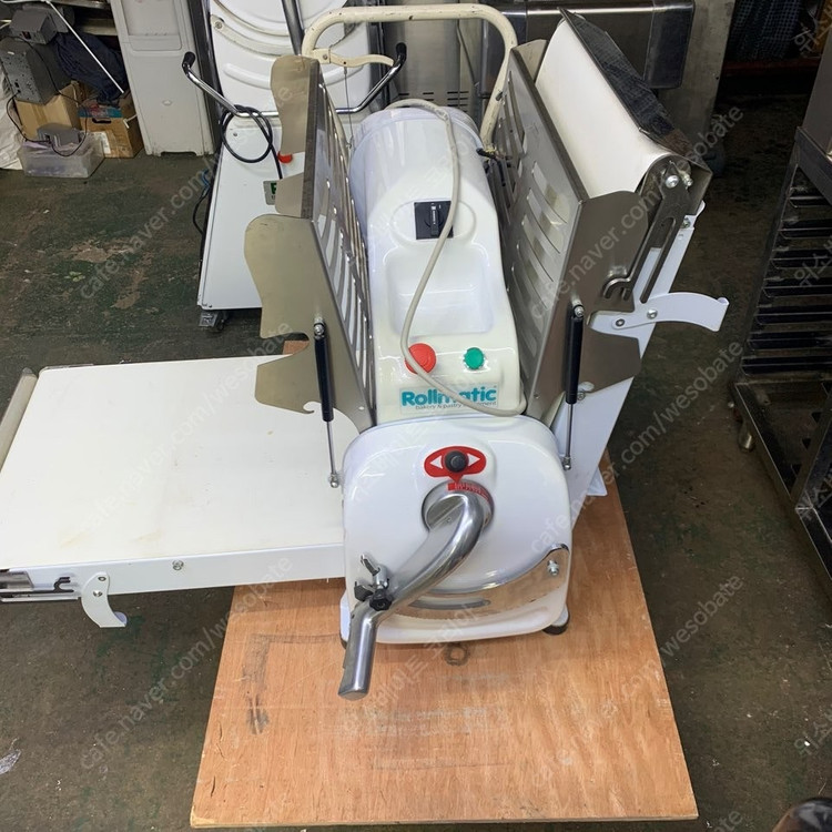 롤매틱 탁상형 파이롤러 제과제빵기계 중고제과제빵기계 제과제빵--3