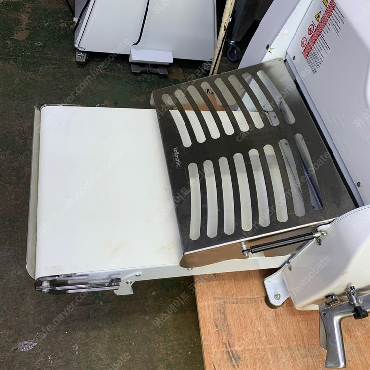 롤매틱 탁상형 파이롤러 제과제빵기계 중고제과제빵기계 제과제빵--5