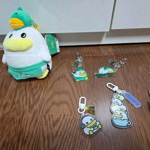 곽철이 팝업 물건들 팝니다.