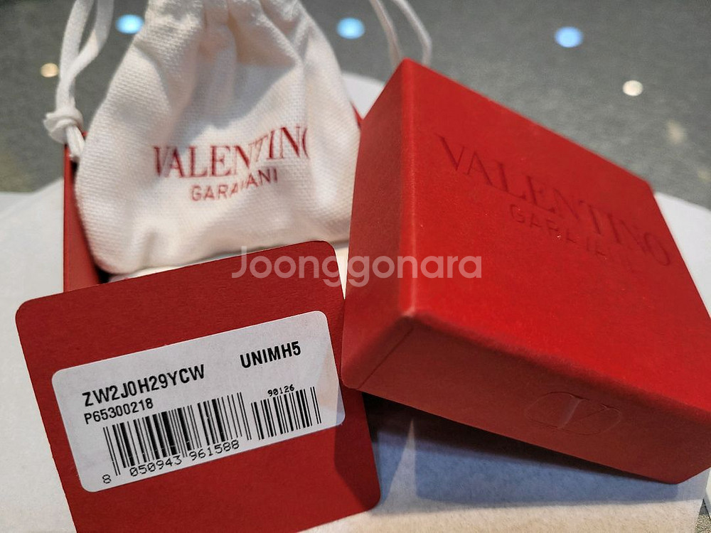 발렌티노 V로고 크리스탈 귀걸이--4