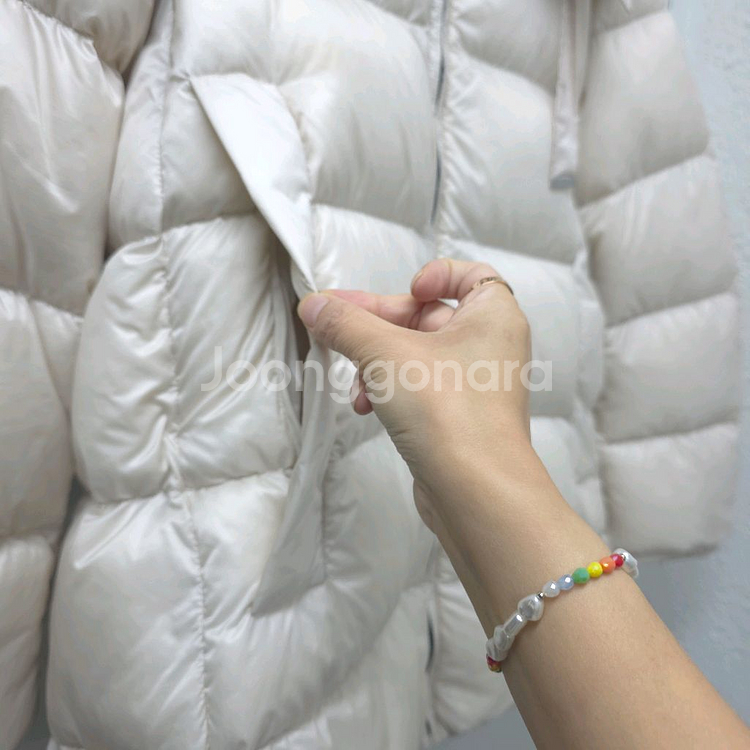 맥스마라 더큐브 노베이 리버시블 패딩--4