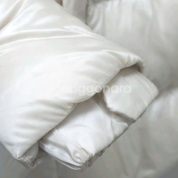 맥스마라 더큐브 노베이 리버시블 패딩--6