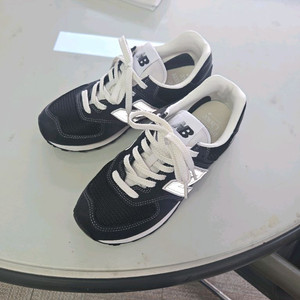 뉴발란스 574 프리미엄 블랙 255