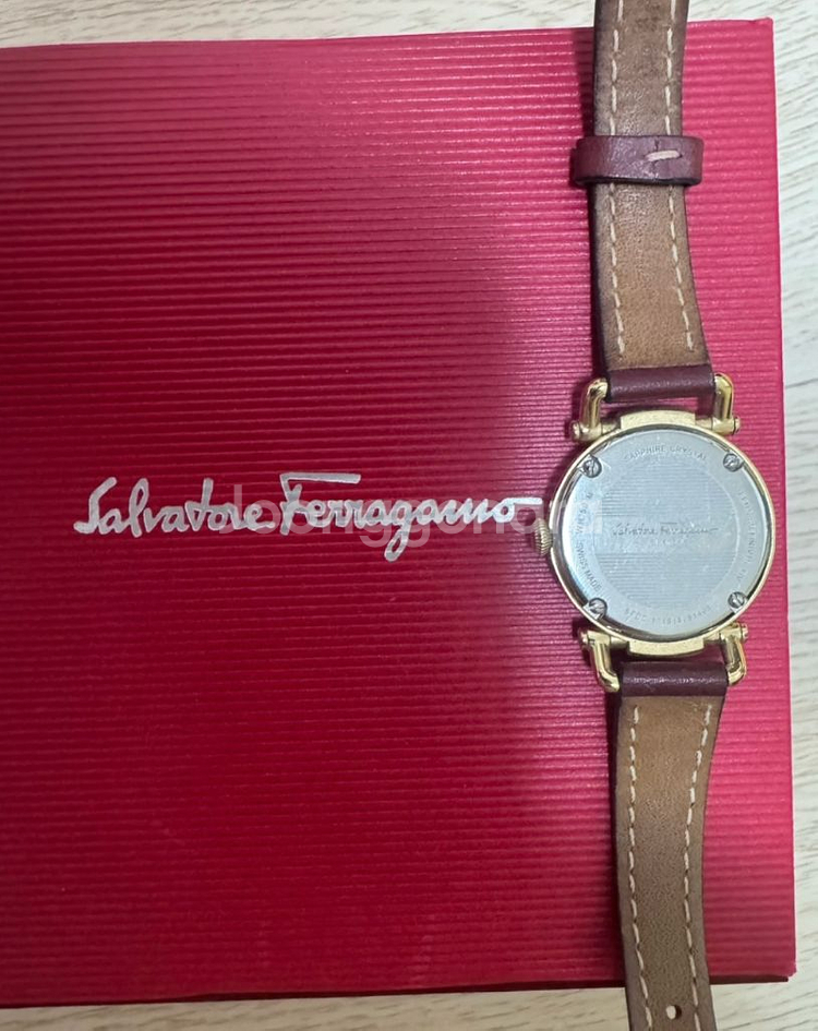 페라가모 여성시계 풀박--2