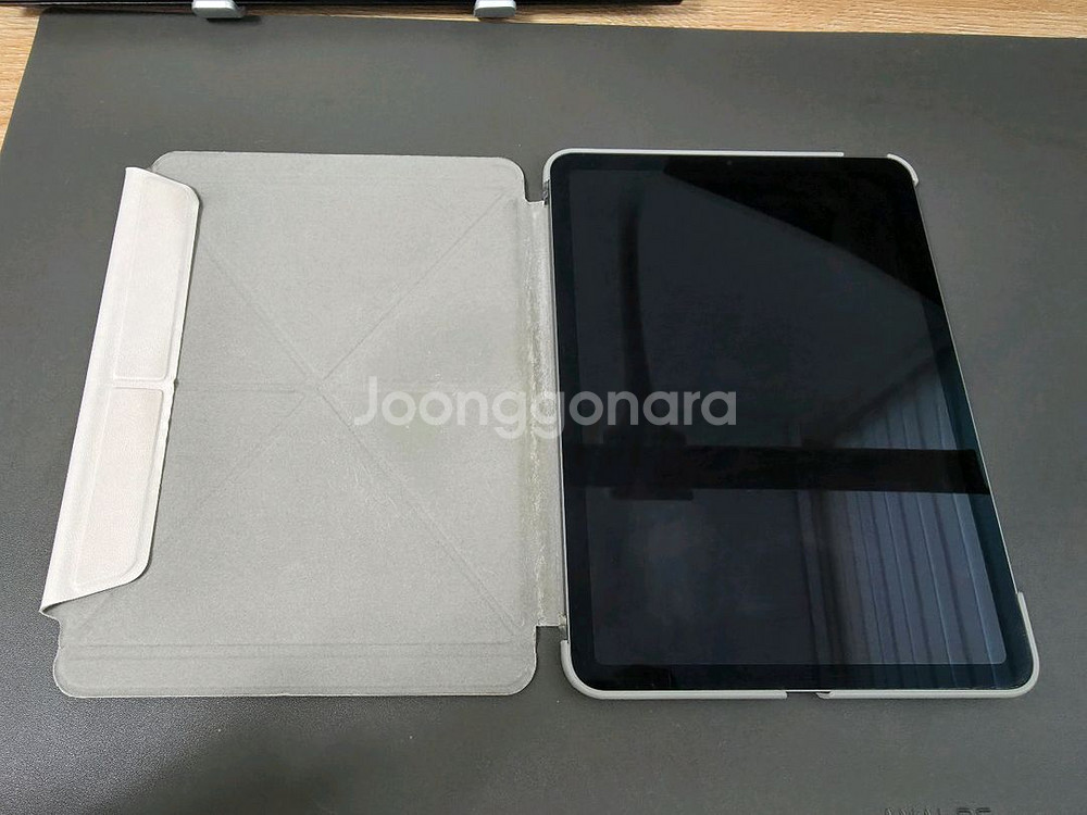 아이패드 에어5세대 + 모쉬 버사 케이스 판매합니다--3