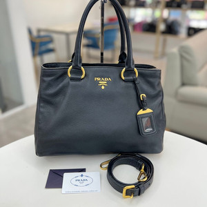 프라다 사피아노 레더 토트백