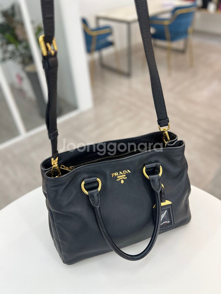프라다 사피아노 레더 토트백--6