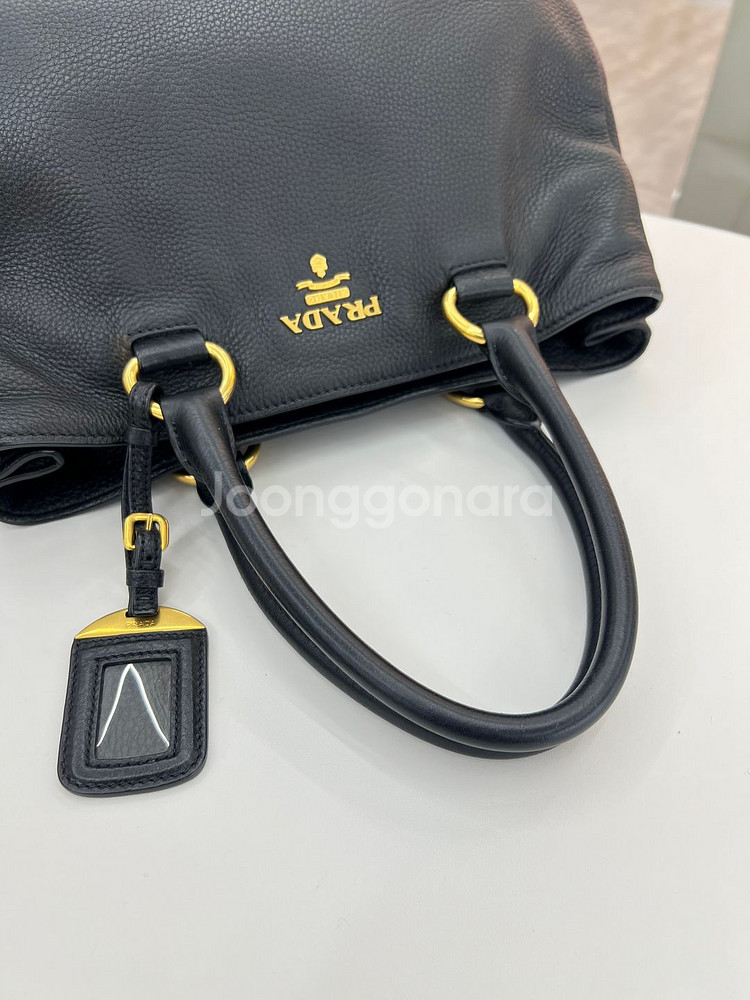 프라다 사피아노 레더 토트백--8