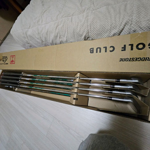 가격내림(미개봉) 브릿지스톤 아이언 세트 V300 9세대 8아이언(S)