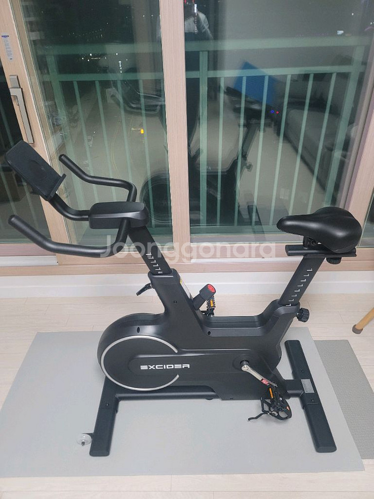 (여순광 직거래)엑사이더 es370 실내자전거 팝니다--0