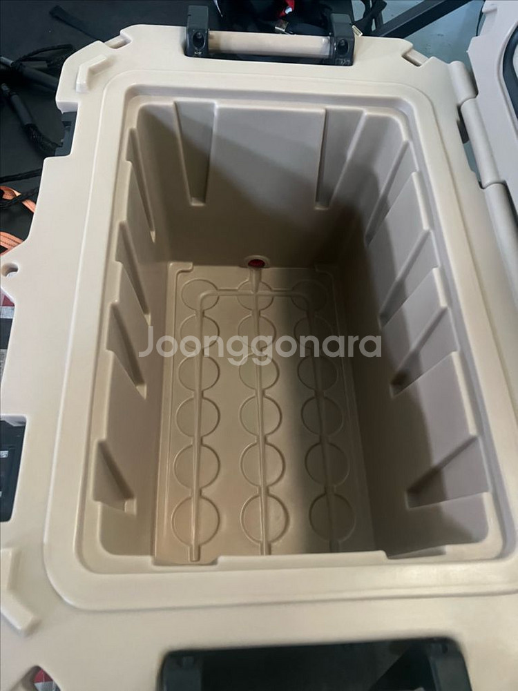 펠리칸 캠핑용 아이스박스 48L--0